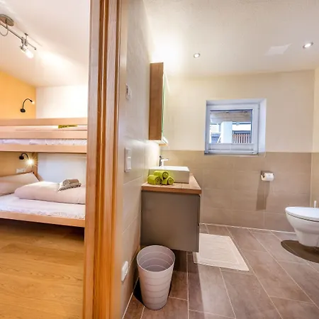 In Near Slopes * Mittersill